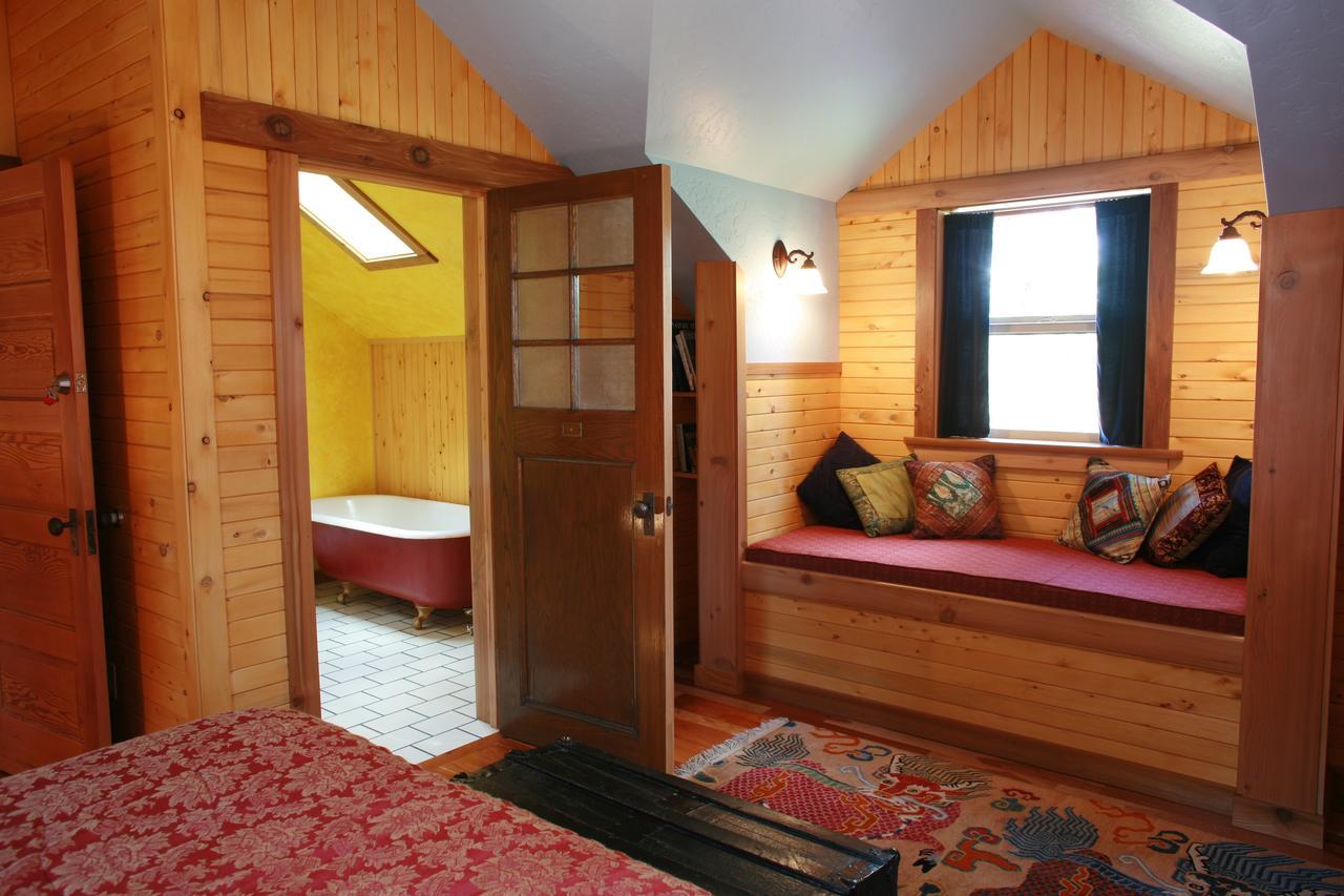 Juniper Lane Guest House フライデー・ハーバー エクステリア 写真
